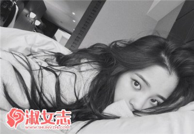 ​欧阳娜娜皮裤有阴沟 欧阳娜娜凸点 胸为什么大