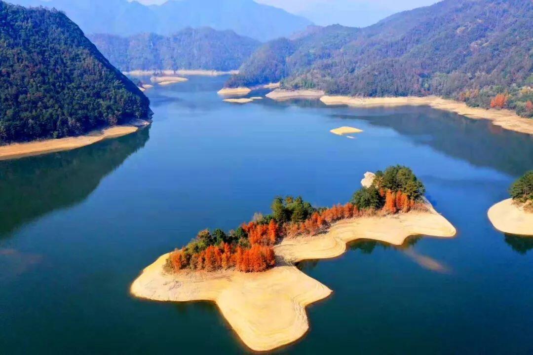 朝鲜长津湖战役冻死多少人（长津湖冻死多少人）(图2)