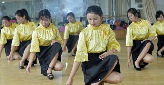女孩子学什么专业比较好就业（有什么专业适合女孩子）(图2)