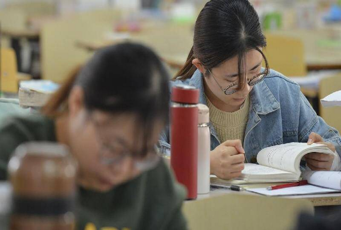 女孩子学什么专业比较好就业（有什么专业适合女孩子）(图3)