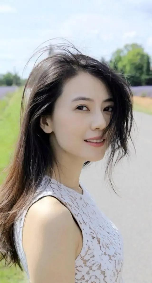 那些非科班出身的演员（娱乐圈非科班出身的演员排名）(图6)