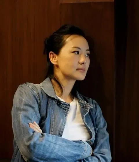 那些非科班出身的演员（娱乐圈非科班出身的演员排名）(图2)