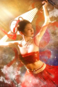 ​敦煌壁画飞天仙女作品简单（敦煌壁画飞天仙女介绍）
