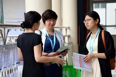 ​大学读小语种好就业吗（小语种是什么意思）