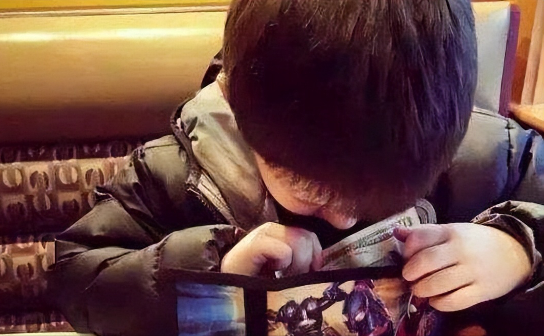 孩子偷钱撒谎怎样教育 - 搜狗问问（孩子偷家里的钱屡教不改怎么办）(图2)