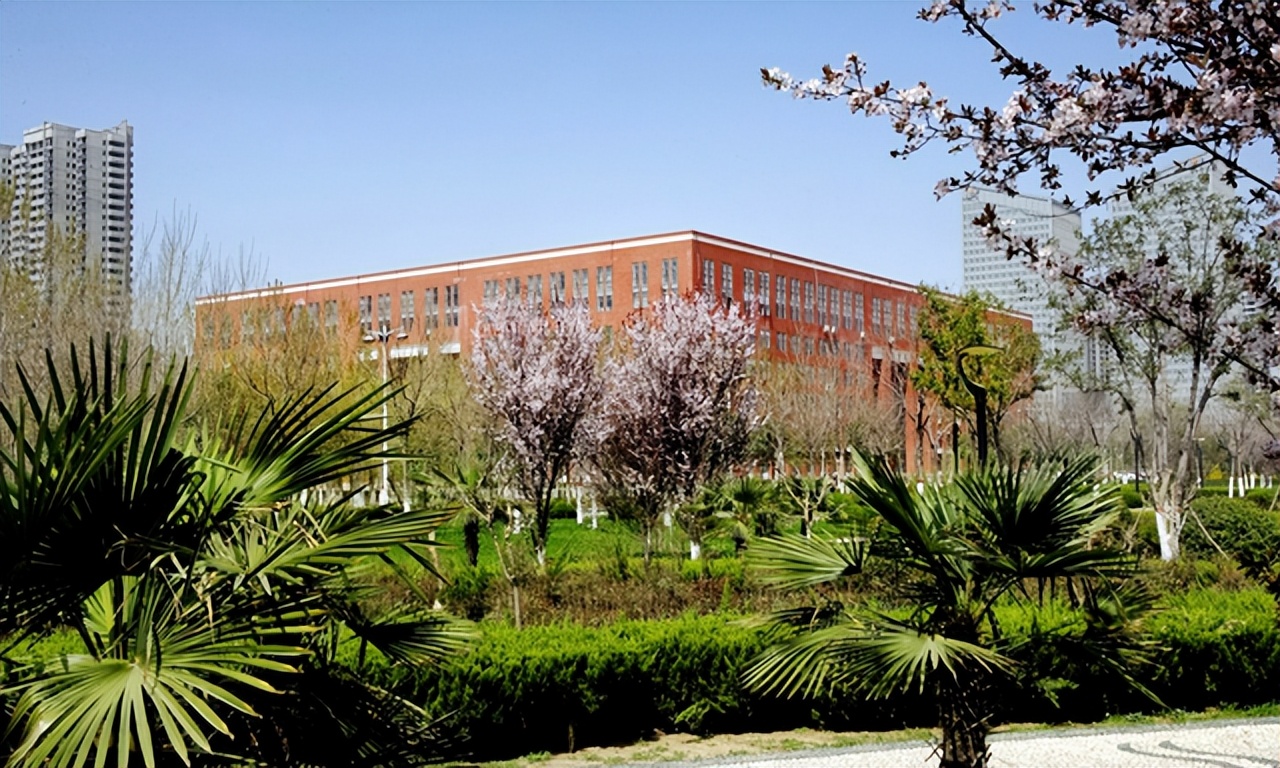 新乡医学院到底是一本还是二本（新乡医学院是一本还是二本）(图1)