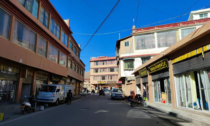 四川理塘县是哪个市（理塘属于哪个省哪个市）(图2)