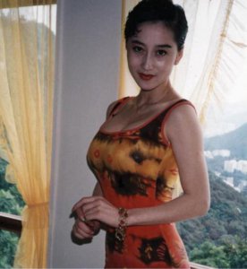 ​利智个人资料，黄秋燕个人资料(黄秋燕和利智)
