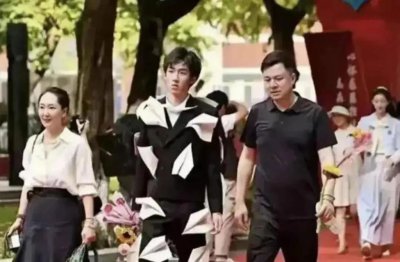 ​孟晚舟与丈夫前妻，她俩一个模子刻出来的？