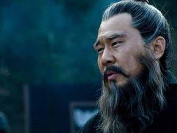 曹操好色，为何将才貌双全的蔡文姬嫁给了董祀，却不自己留下？