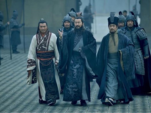 曹操好色，为何将才貌双全的蔡文姬嫁给了董祀，却不自己留下？