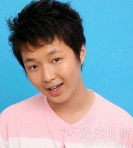 ​张艺兴整容前真吓人，SWIN