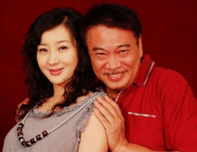 ​吴孟达妻子，吴健老婆个人介绍(吴孟达几个妻子照片)