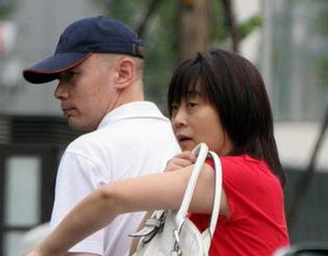 葛优的老婆是谁，葛优的前妻,本文共（3402字）