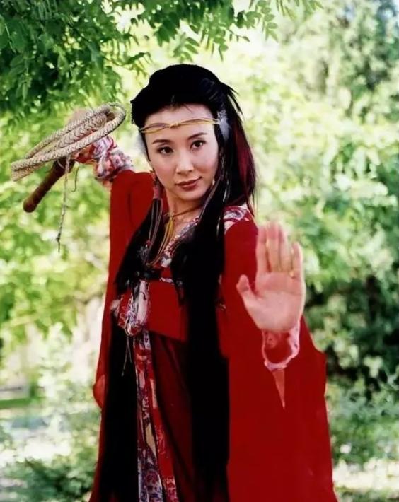 整容失败图片（蛇精脸、猪鼻子、面部僵硬）