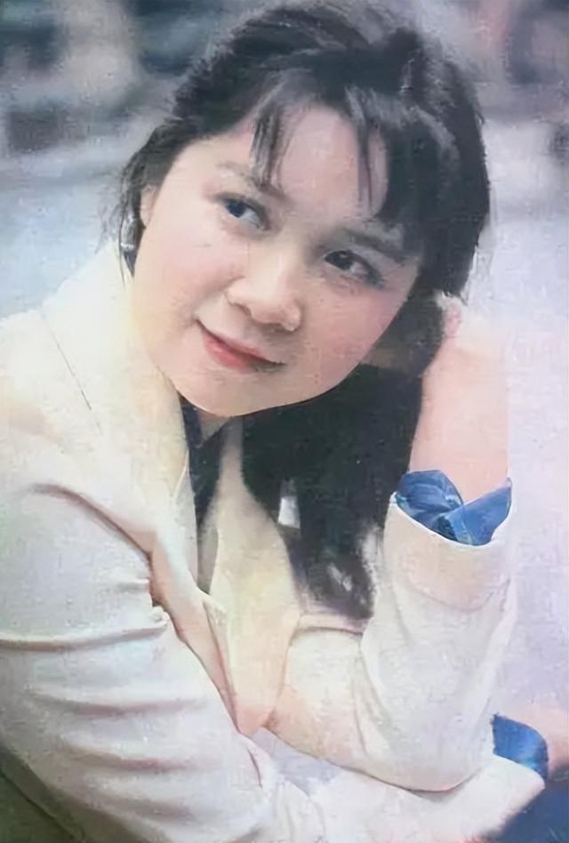 整容失败图片（蛇精脸、猪鼻子、面部僵硬）