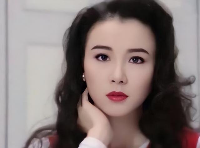 整容失败图片（蛇精脸、猪鼻子、面部僵硬）