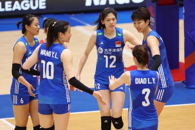 中国女排完胜日本获4连胜 3比0横扫日本女排！