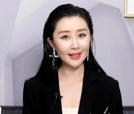 整容失败的二十位明星（那些后悔整容的7位明星太可惜）