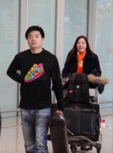 ​丁俊晖女友是谁，丁俊晖老婆个人资(丁俊晖妻子近照)