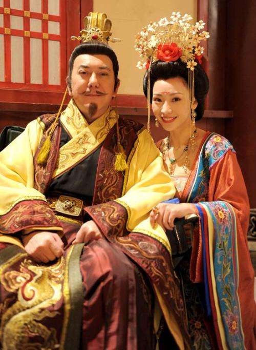 中国古代四大美女中羞花是指谁_杨玉环个人资料