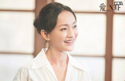 ​周迅放弃演戏成综艺咖？拿邓伦对比巧妙化解尴尬