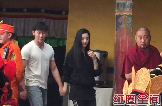 李晨支持范冰冰马震激情戏 范冰冰李晨甜蜜约会范爷下跪照片