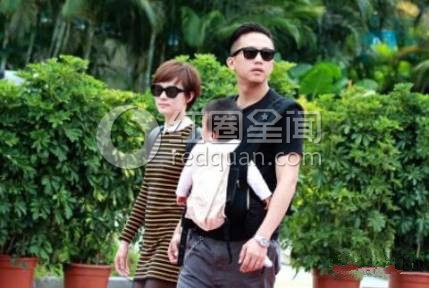 邓超女儿小花豪爽曝光 邓超孙俪孩子生活照