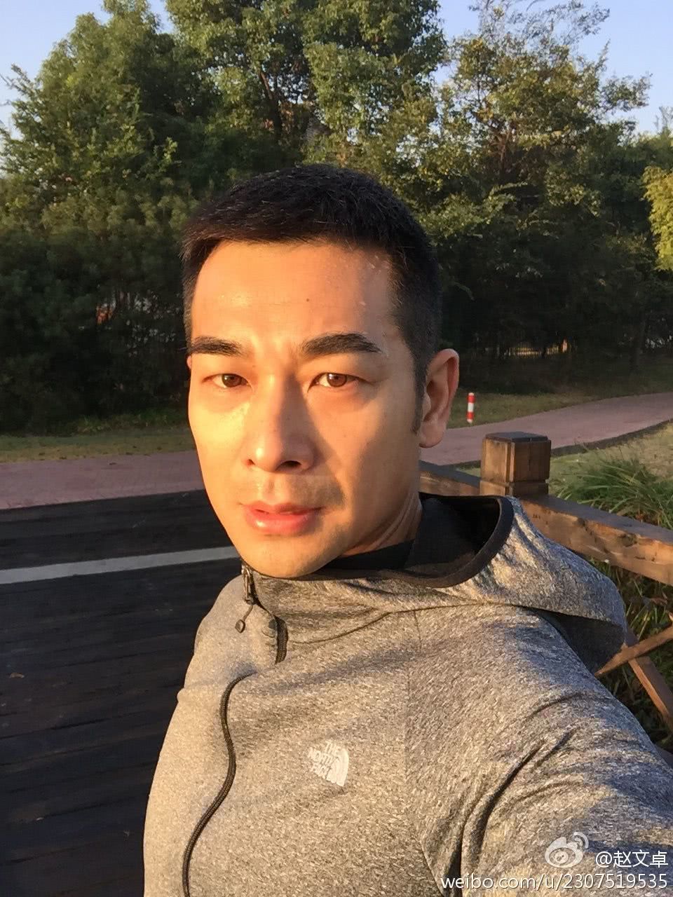 赵文卓个人资料写真作品