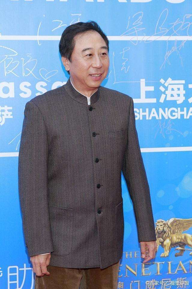 冯巩个人资料写真作品