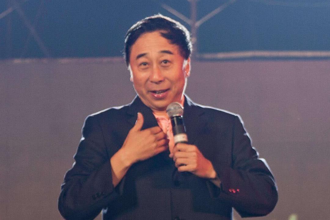 冯巩个人资料写真作品