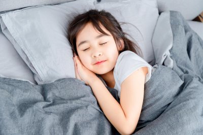 ​家用枕头枕芯哪种好（选什么材质的枕芯有利于睡眠）