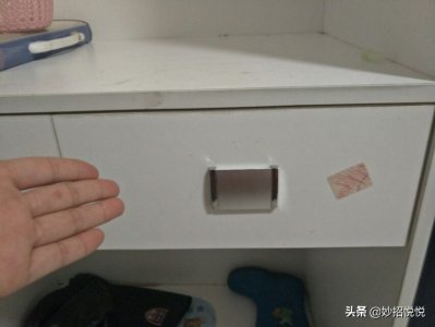 ​抽屉怎样从滑轨卸下来（衣柜抽屉滑轨怎么拆卸的小方法）