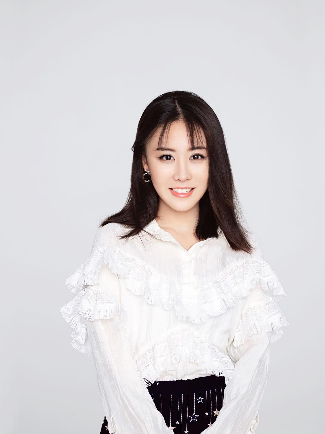 戴安娜个人资料写真作品