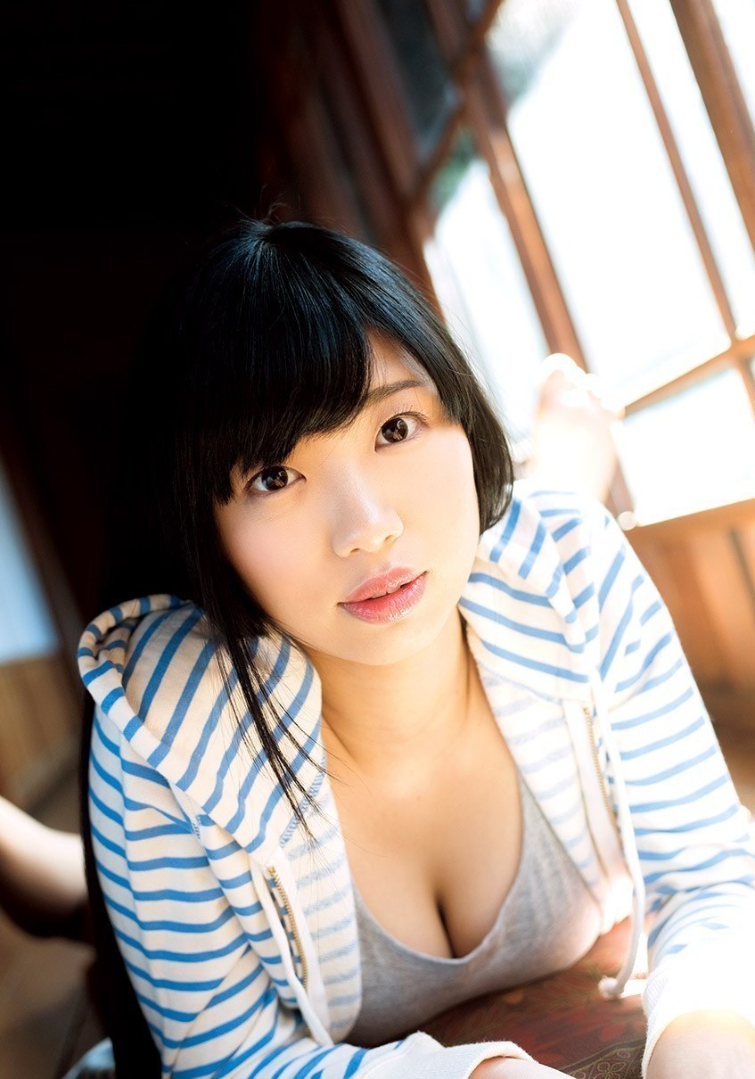 桐谷茉莉个人资料写真作品