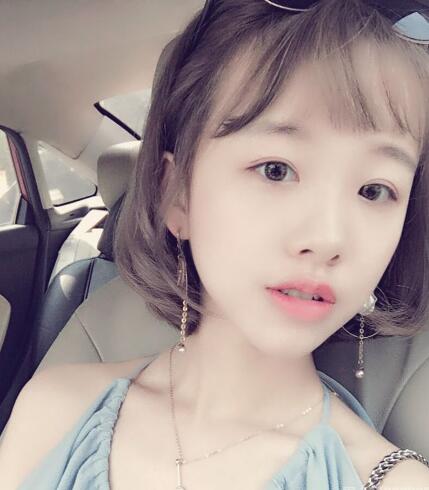 王清媛的家境如何是富二代吗 阿沁的网店为其积累了财富