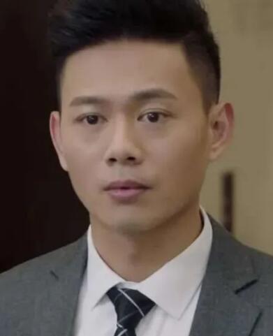 完美关系谭新凯扮演者是谁 原来江达琳师兄还演过小品