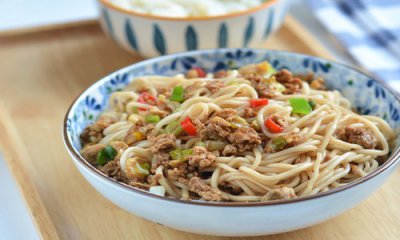 ​鸡蛋酱拌面怎么做？鸡蛋酱拌面的家常做法