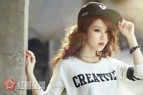 究竟邓紫棋是怎么出名的 邓紫棋被歌迷求婚不知如何应对