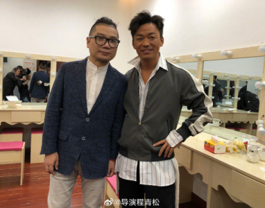 ​程青松喊话王宝强退还金扫帚 王宝强曾亲自领奖