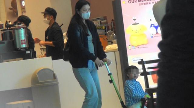 乐基儿为什么败光黎明（结婚四年花黎明7亿）(17)