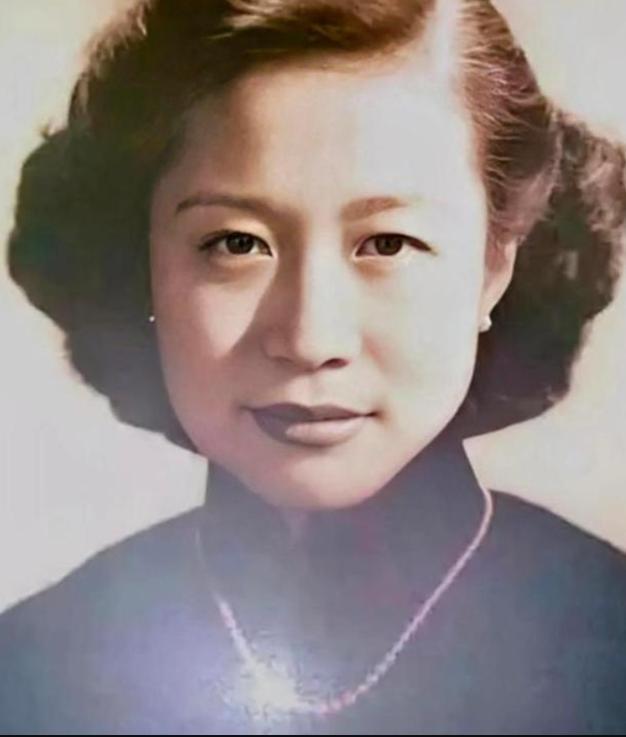 为什么说杨振宁有三个儿子（你只知杨振宁82岁娶妻）(3)