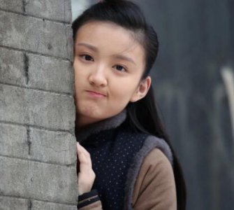 ​新世界萍萍背后的身份是什么