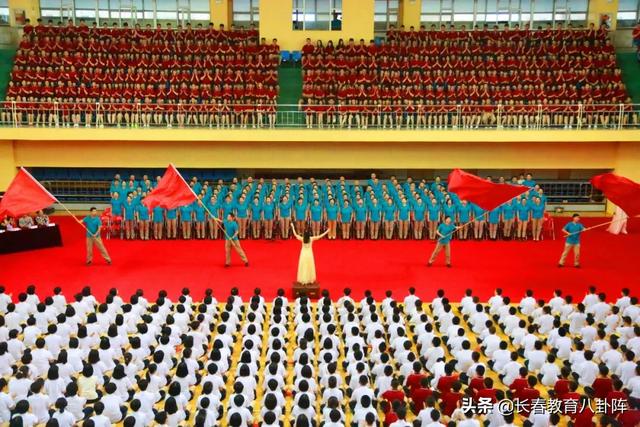 长春二中和市实验学校哪个好（十年培养47位清华北大生）(5)