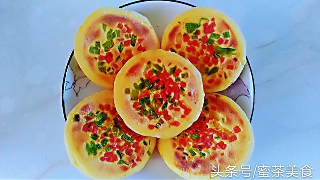 如何做出好吃的玉米面饼（简单易学还好吃）(12)