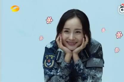 杨幂自曝声音嗲原因（杨幂询问征服异性时）(21)