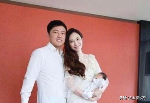 吴佩慈纪晓波情史（吴佩慈男友纪晓波亲自录回应了）(6)