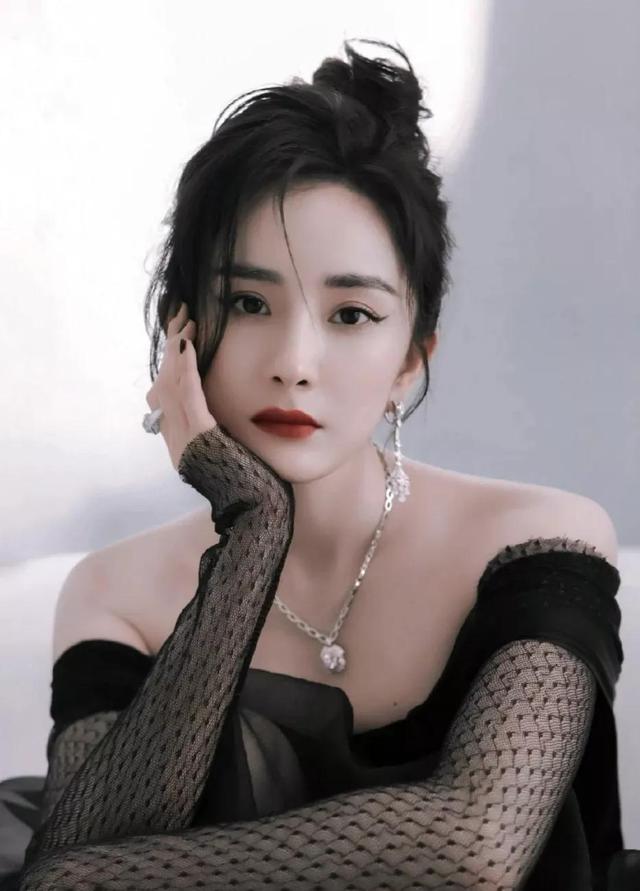 杨幂美照合集（娱乐明星女神杨幂）(14)