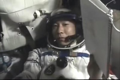 ​杨利伟回应航天员（航天英雄杨利伟）