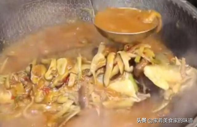 家常红烧鲤鱼的做法大全（家常红烧鲤鱼味道鲜美）(5)
